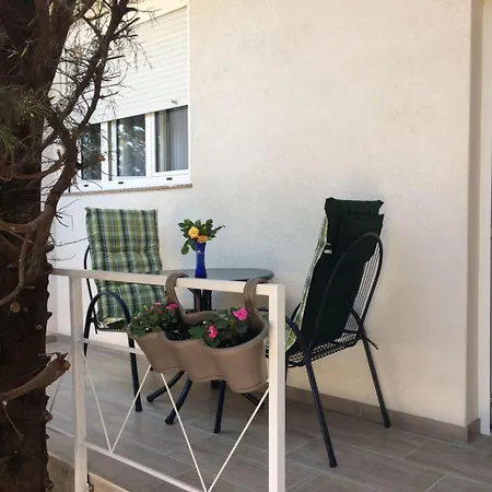 Nadalina Apartment Starigrad Paklenica